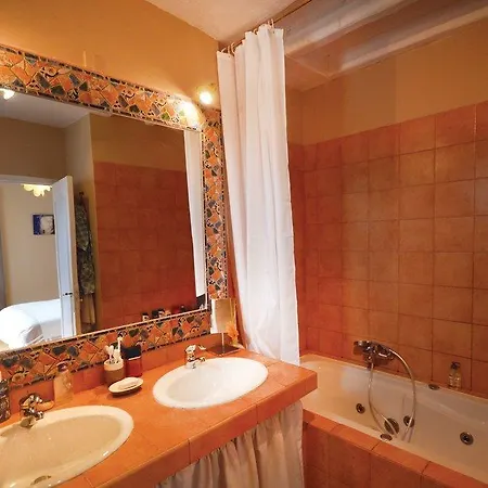 Studio Holiday In Holiday home Vallauris